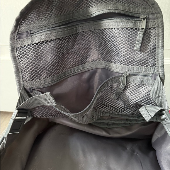 Thirty One Backpack with Initial S - Picture 5 of 9